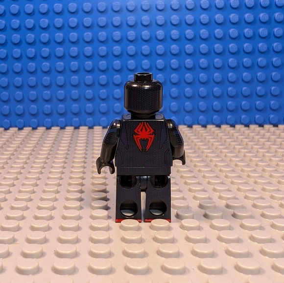 Spiderman Into the Spider-Verse Miles Morales Minifigure Building Block Toy - Picture 4 of 4